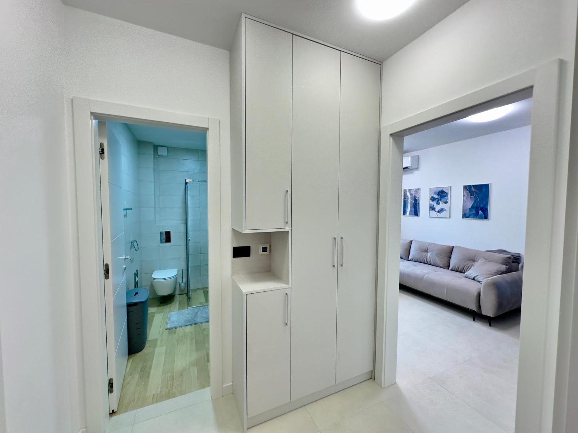 Apartment Varja 4 *